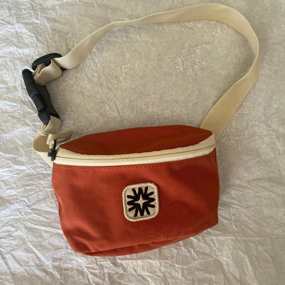 Walker Family Goods Lil Louie Sling in Cinnamon | Kid’s Fanny Pack